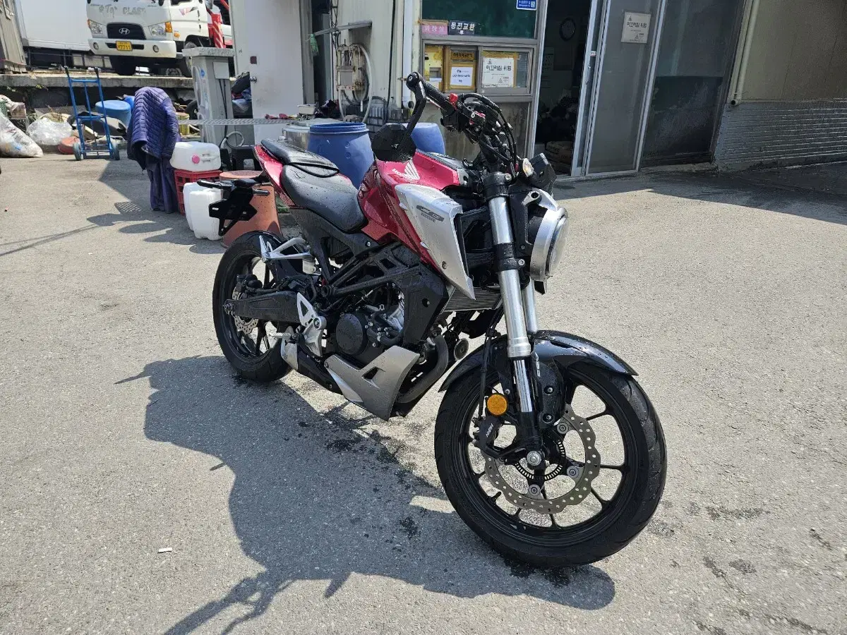 천안 평택 19년식 혼다 cb125r 판매. 충청 경기 아산 오산 화성